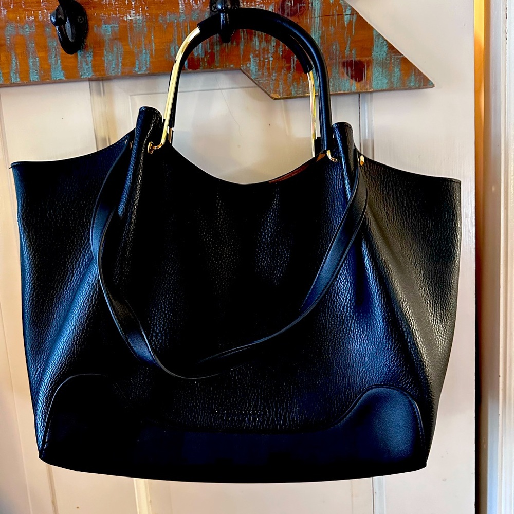 Sondra Robert’s black large tote